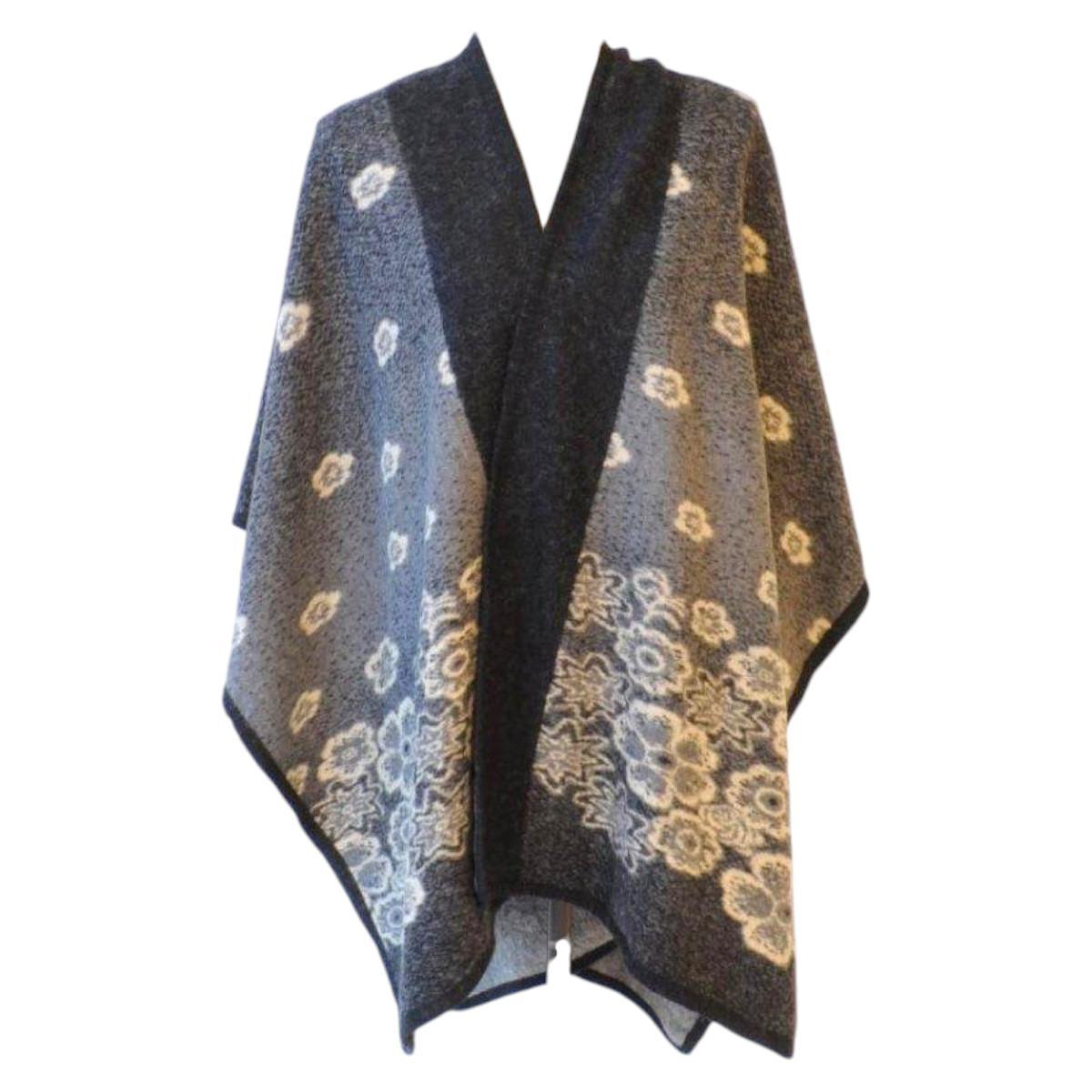 Poncho mantella Monica Narducci