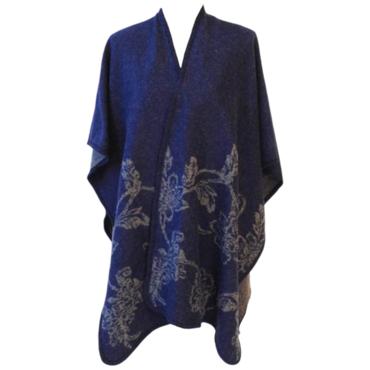 Poncho mantella Monica Narducci