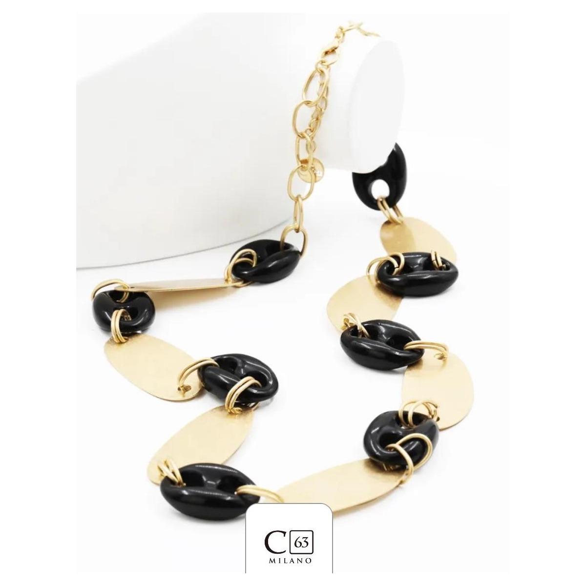 Collana donna C63 con foglie di metallo e anelli in resina