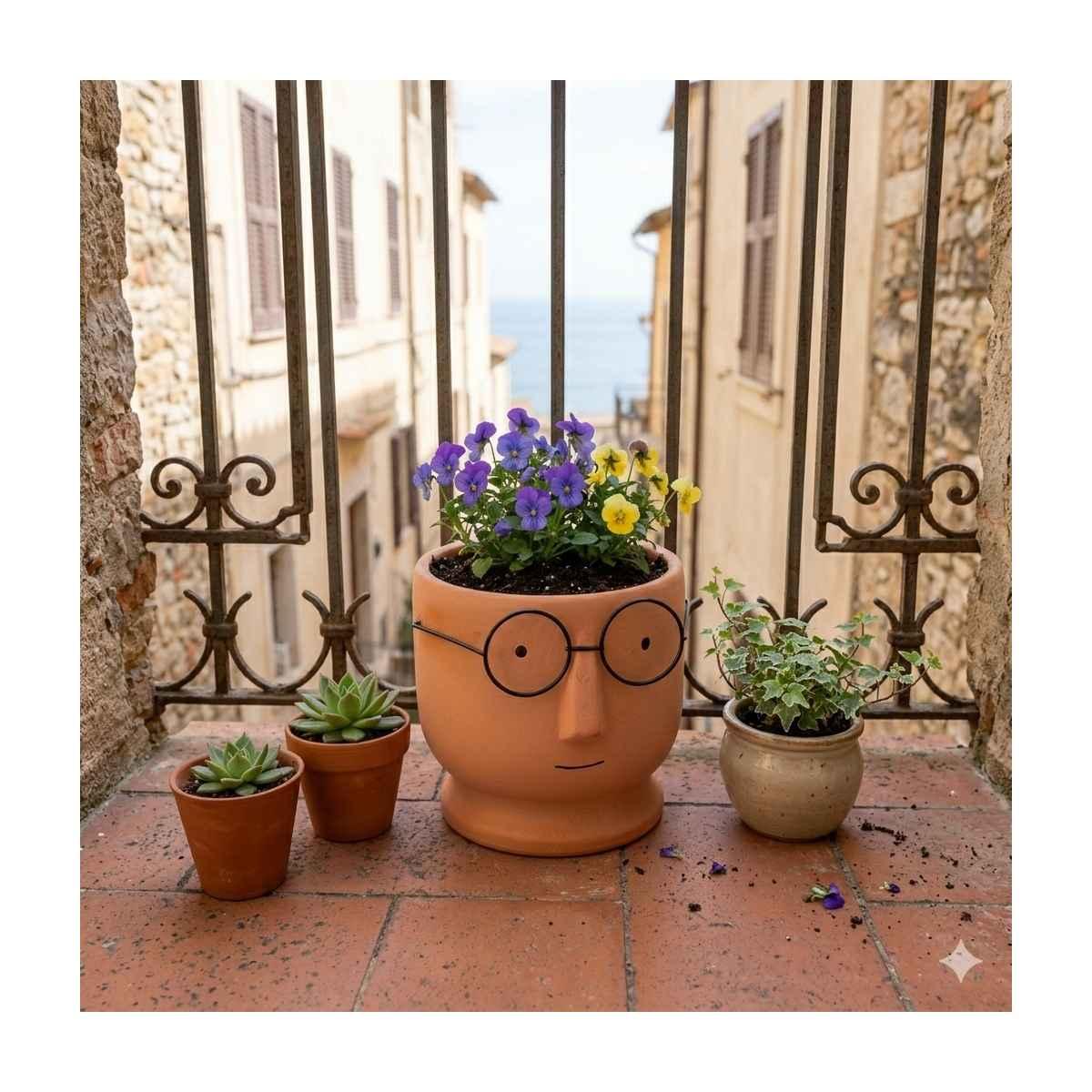 Vaso in cemento viso Nacho con occhiali metallo 17x h.16,5 cm