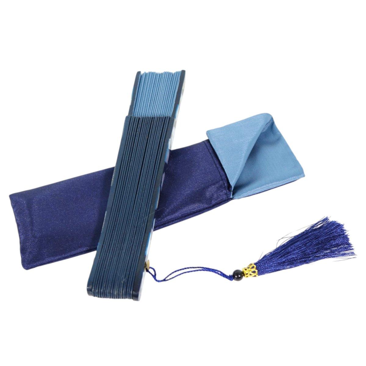 Ventaglio bicolore azzurro e blu con dettaglio laterale e nappina decorativa d.27 cm