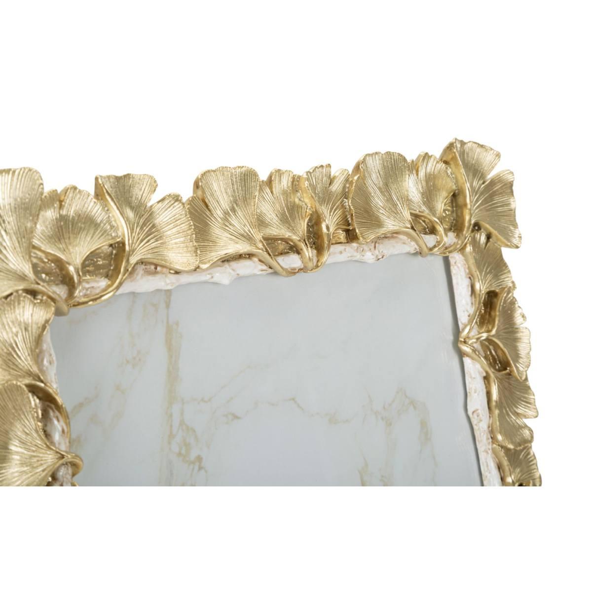 Cornice ginkgo cm 27,2x2,2x32,5<br>(misura interna cm 20x25) min 2