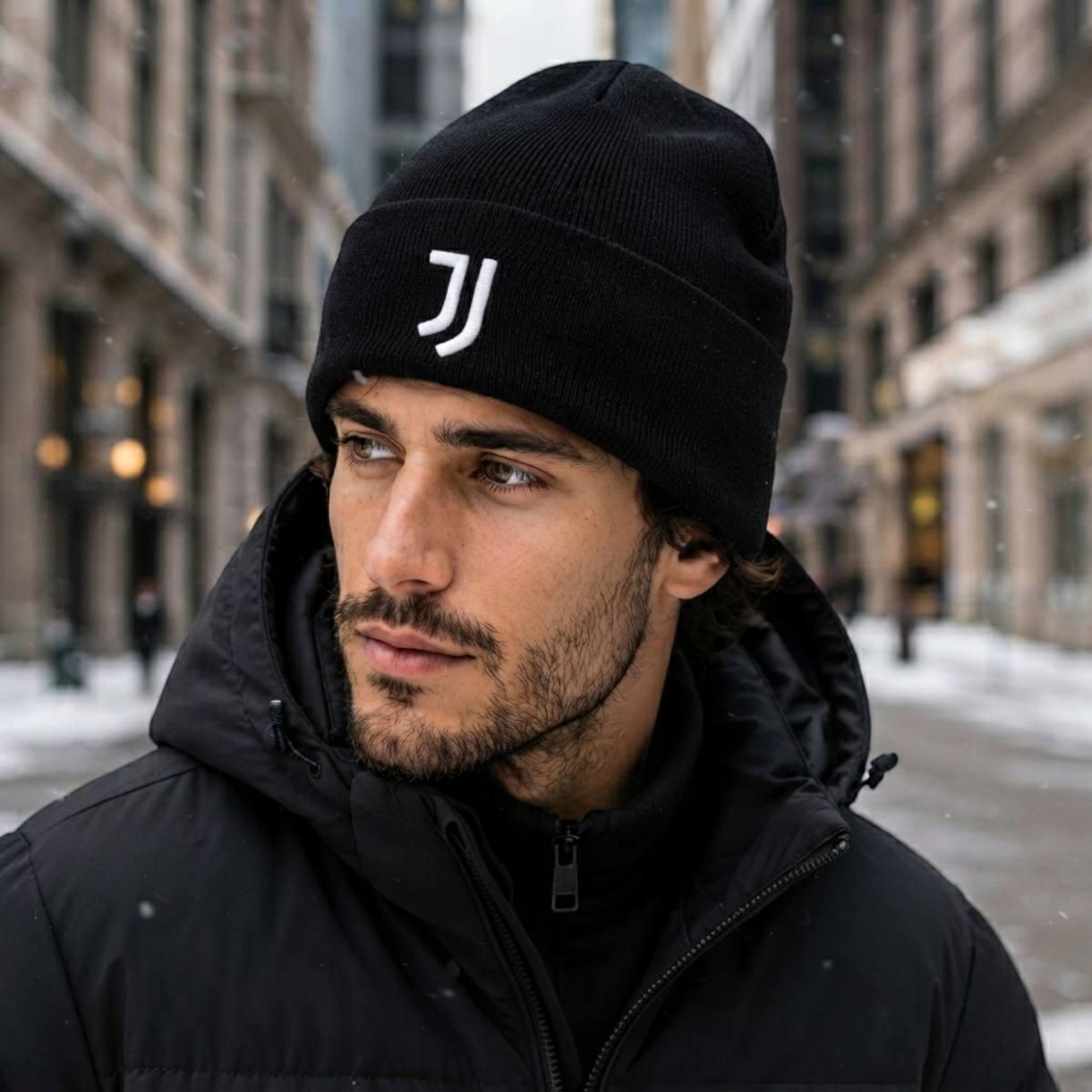 Cappello skipper nero con ricami bianchi uomo ufficiale Juventus